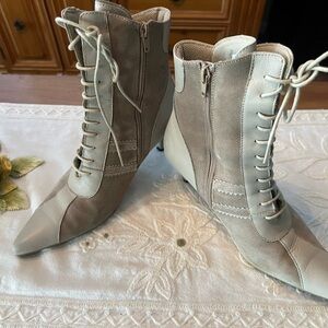 Chic Lace-Up Women's Boots in Cream